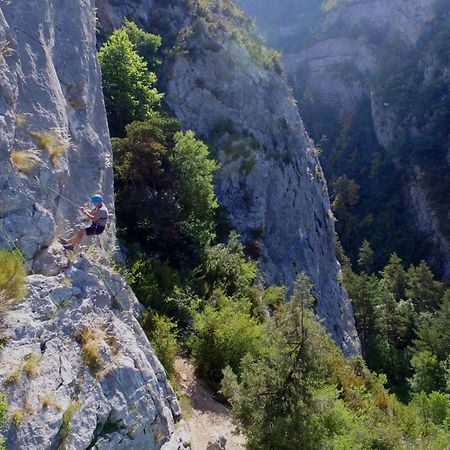 Vvf Haute Provence Lagrand Buitenkant foto